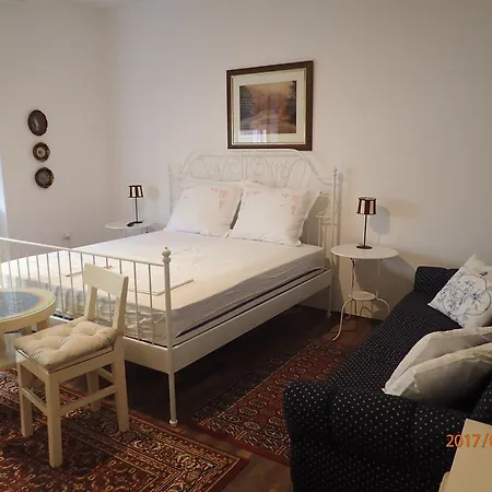 & Little Rock Guest house