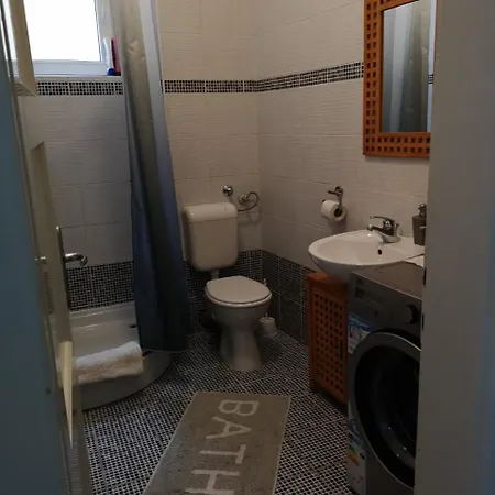 & Little Rock Guest house *